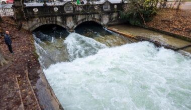 Totgeglaubter "Vater der Eisbachwelle" meldet sich plötzlich aus Sardinien: "Ich kann sie reparieren"