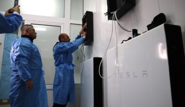 As Ukraine’s Energy Grid Struggles, a Life-Saving Reserve Kicks In