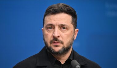 Zelenskyy holds talks with leaders of Romania, Lebanon on defense, regional stability