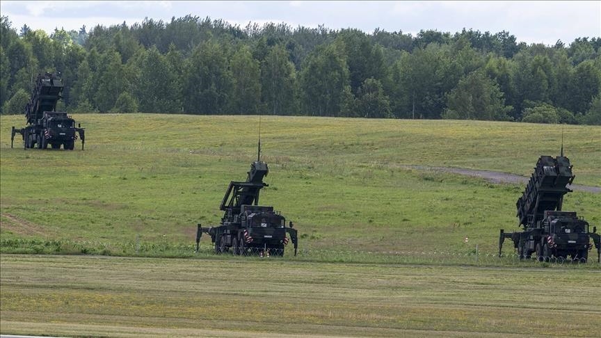 Netherlands begins deploying 300 troops, Patriot air defense systems to Poland
