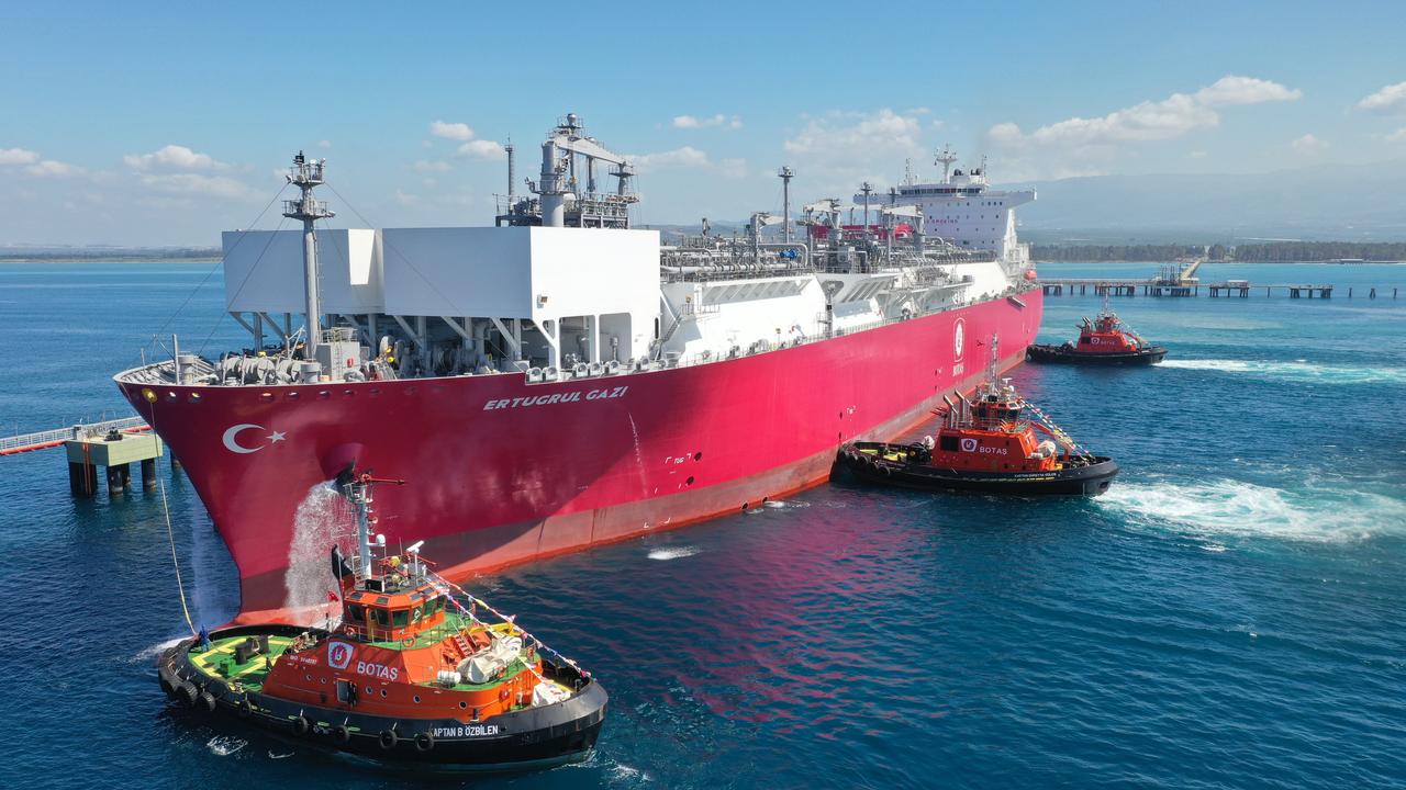 Türkiye’s first Floating Storage Regasification Unit (FSRU), Ertugrul Gazi, is seen docked at the Dortyol LNG terminal in Hatay, Türkiye. (Photo via BOTAS)