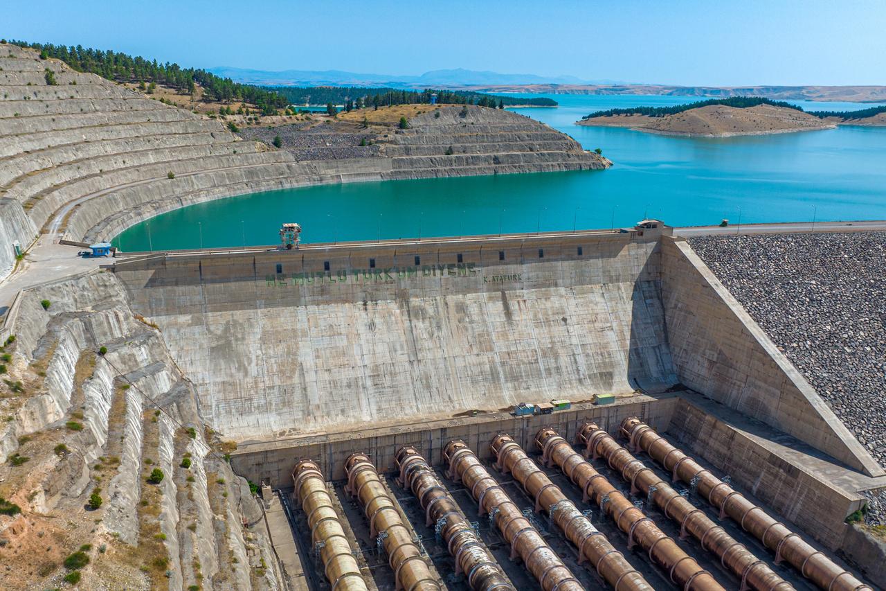 Türkiye secures €757M World Bank loan to modernize irrigation systems