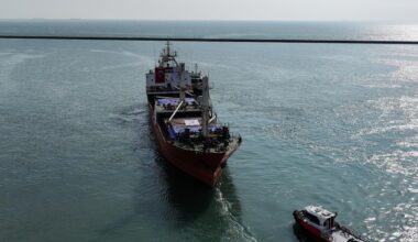 The 18th  Goodness Ship,  prepared by the Turkish Red Crescent and carrying around 800 tons of humanitarian aid for Gaza, has departed from Mersin International Port, Türkiye, on Nov. 12, 2025. (AA Photo)