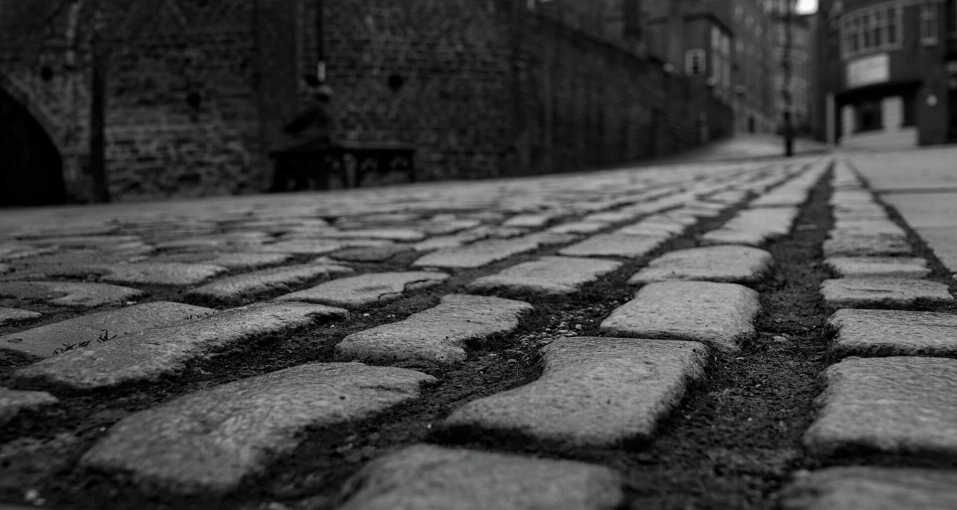The cobbled street of Castle Road, adjacent to Nottingham Castle.