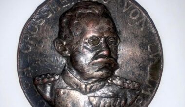 Can anyone help me get more detail about this bronze medal?