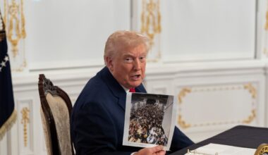 Trump escalates anti-immigrant rhetoric in Thanksgiving message