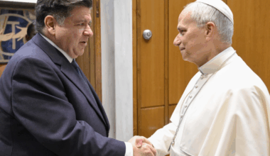 Pritzker and Pope Leo XIV talk 'Operation Midway Blitz' and a Chicago beer honoring the pontiff