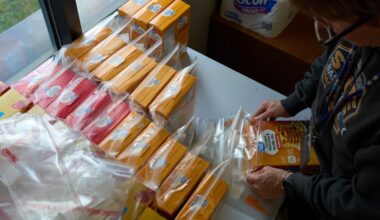 Trump admin directs states to ‘undo’ full November SNAP benefits : NPR