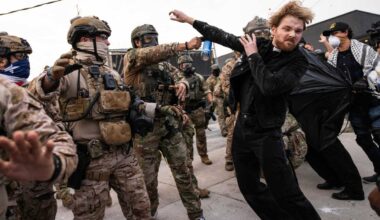 ICE use of force in Chicago-area immigration crackdown outlined in judge's scathing opinion