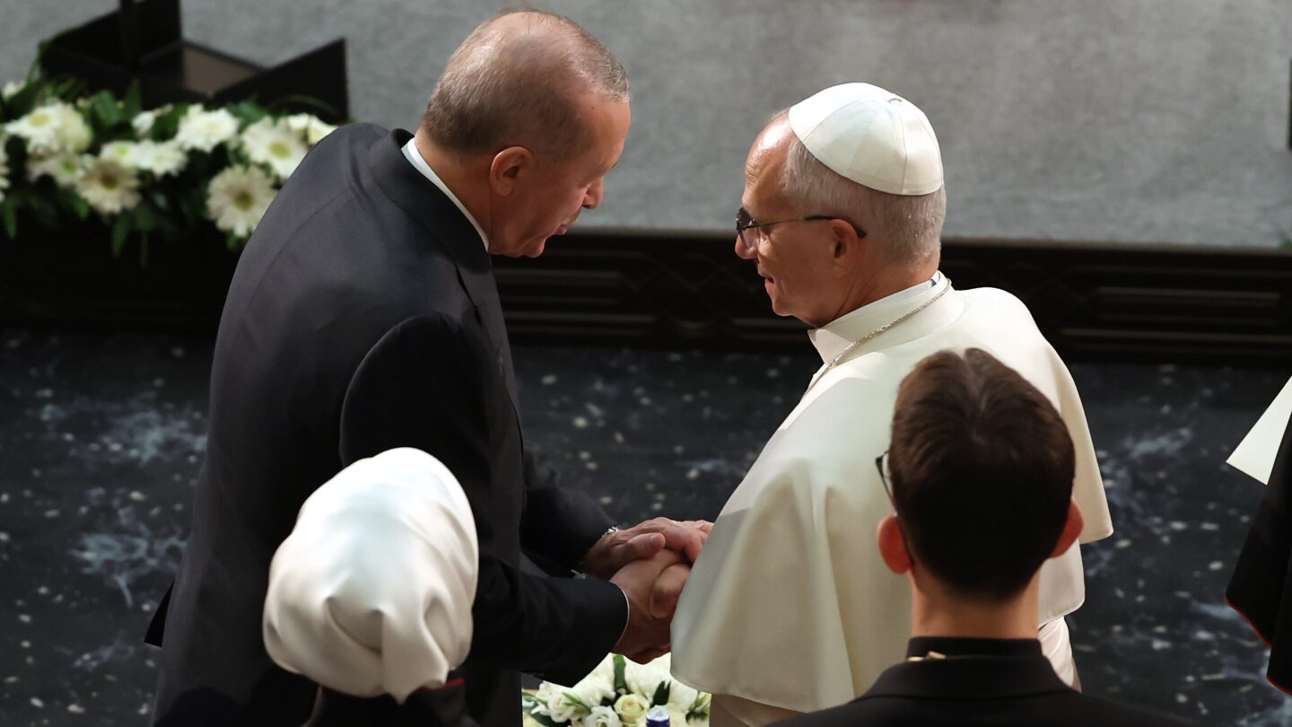 Pope Leo XIV visits Turkey in his first foreign trip