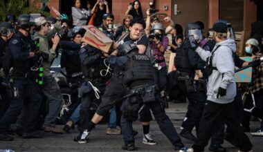 What does a journalist look like? The city attorney wants to know