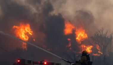 Citing wildfires, LAFD requests 15% budget increase