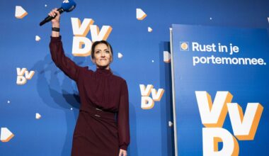 VVD zit krap bij kas, overweegt verplichte afdracht voor eigen politici