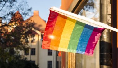 Intolerans mot HBTQI ökar på skolor: ”Som ett krigsfält” - P4 Malmöhus