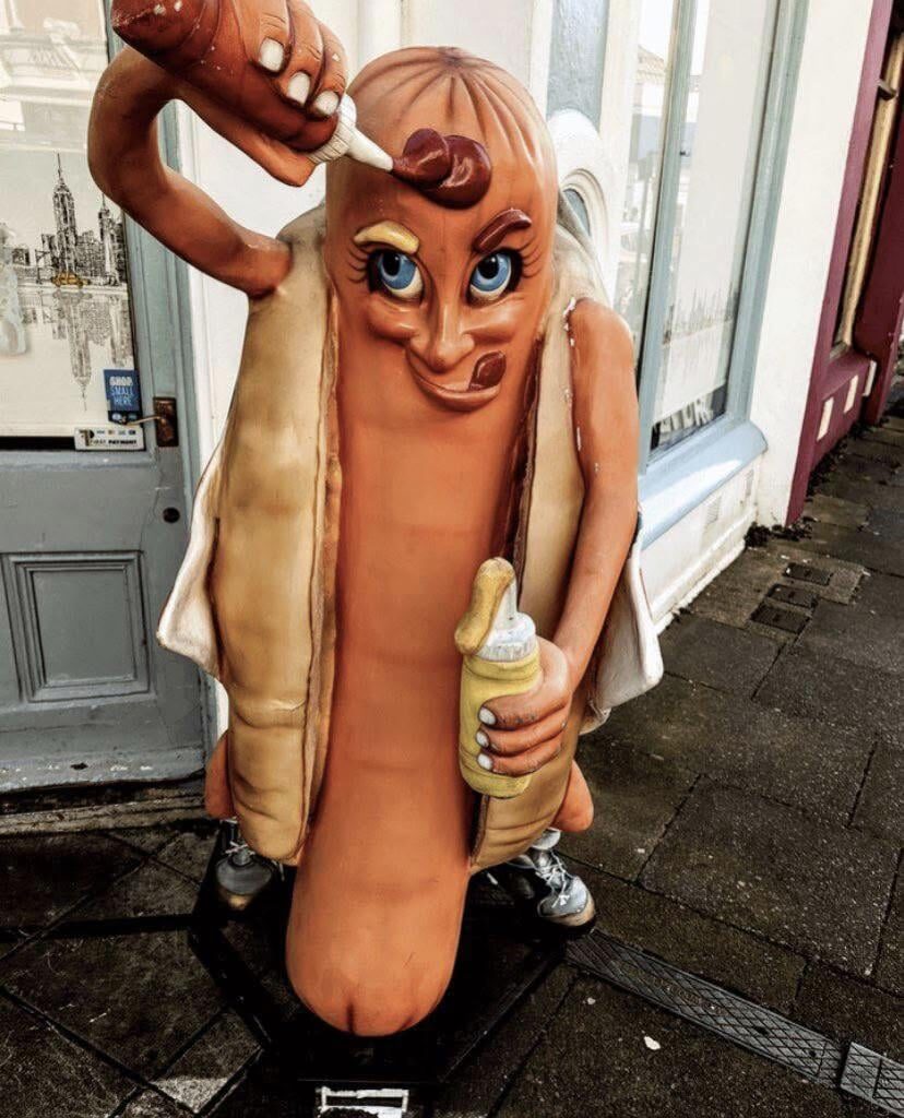 For all the people who didn’t like the frietman statues