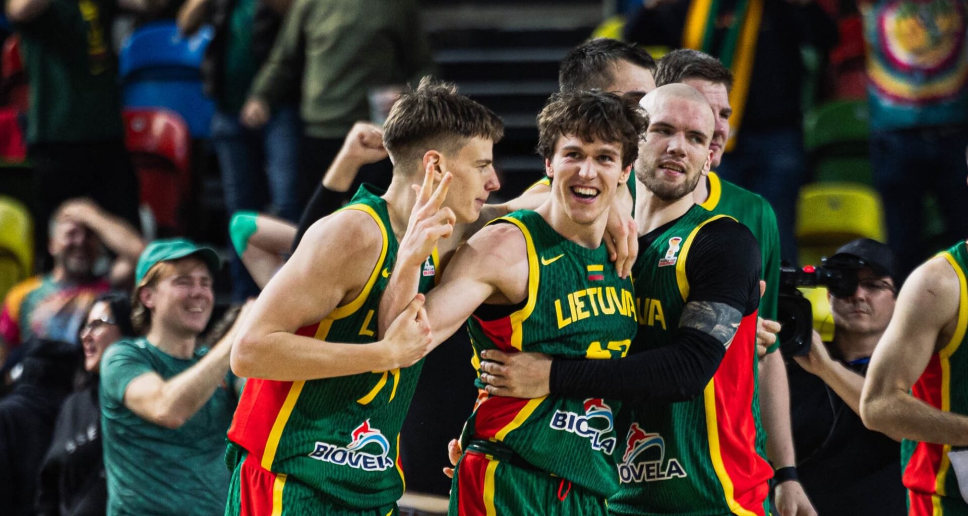 Sargiunas goes full T-Mac with 9 points in 9 seconds | FIBA Basketball