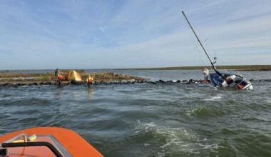 Man zit na schipbreuk ruim twee dagen vast op onbewoond eiland in IJsselmeer