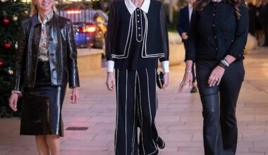 Charlene in a 🔥 outfit at a jewelry fair