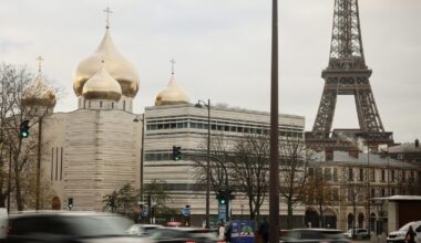 Russian nationals among 4 people arrested in France over espionage probe