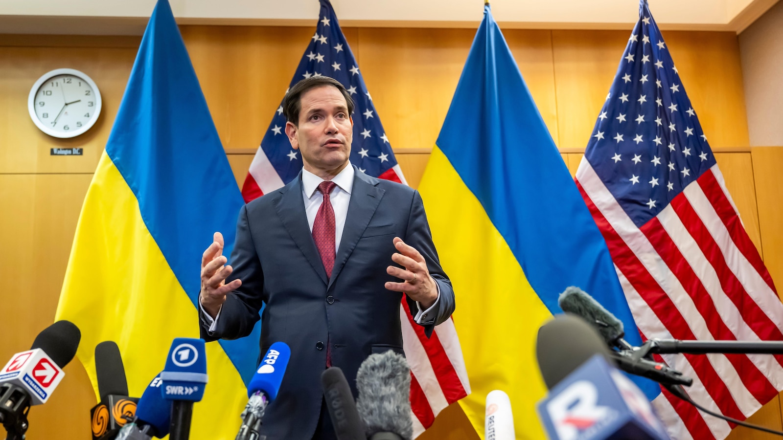 Rubio and Witkoff are meeting with Ukraine's negotiators in Florida as Trump pushes to broker a deal