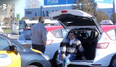 Jauns taksometru uzņēmums ienāk Latvijā. Vai braucieni ar taksi kļūs lētāki?