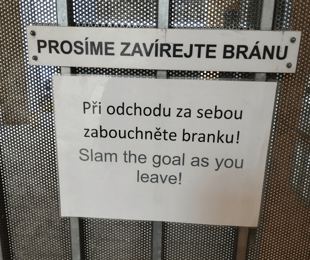Nevím, jestli jsem to udělal při odchodu správně, na sporty jsem nikdy moc nebyl.