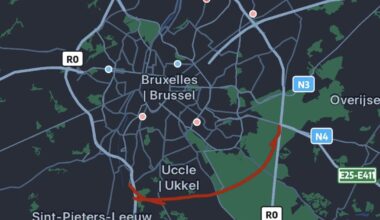 Why is the Brussels ring not more Round and Brussels centred?