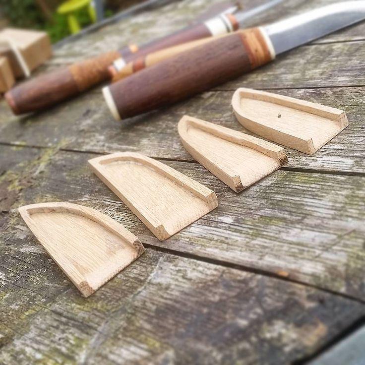 How do you carve these lesta? I'm from Sweden trying to make a puukko but i can't figure out how to carve something thin like this without it chipping itself apart