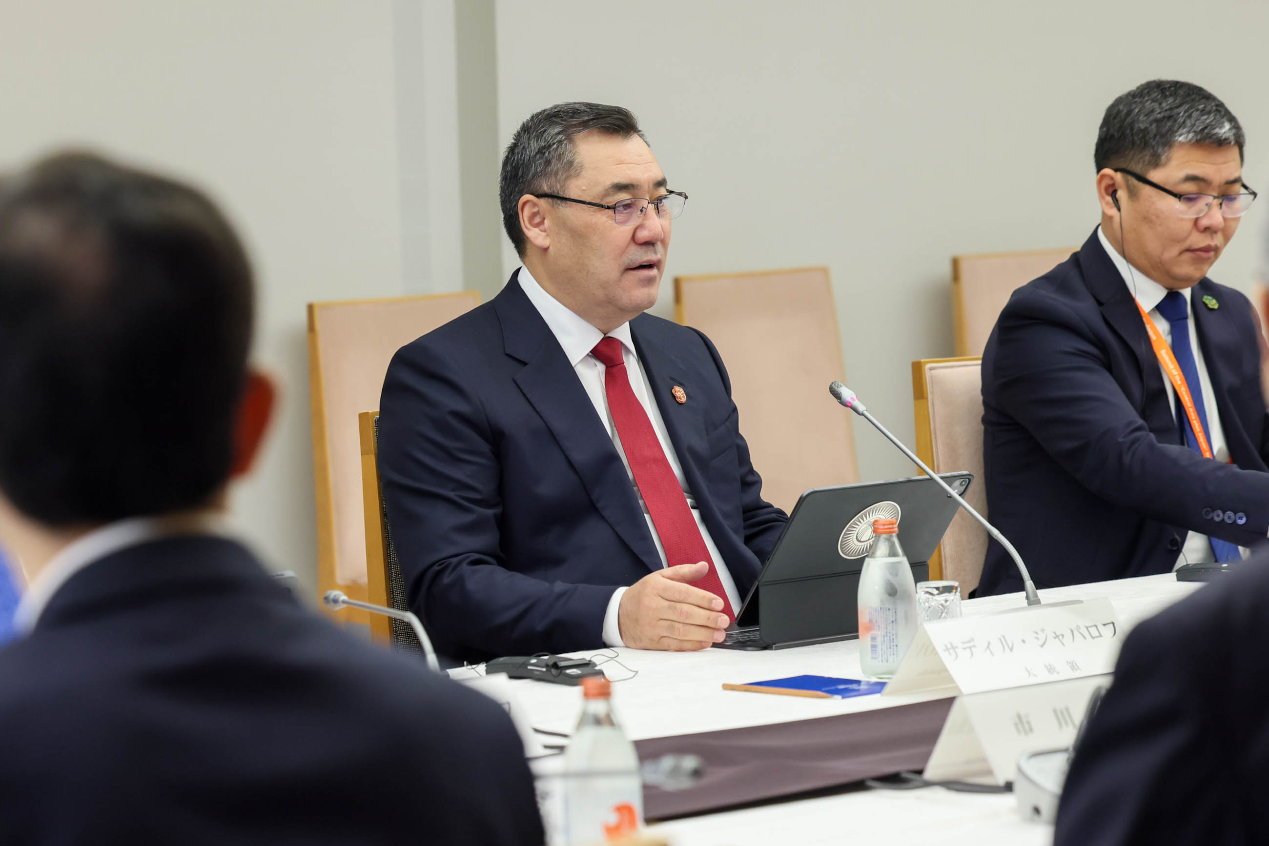 Japan-Kyrgyz Summit Meeting (7)