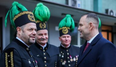 Poland’s president signs bill facilitating coal mine closures and compensation for miners