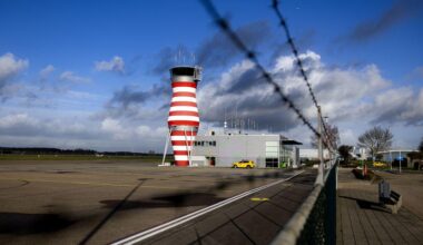 Kabinet heeft haast met F-35's op Lelystad, vakantievluchten lijken ondergeschikt