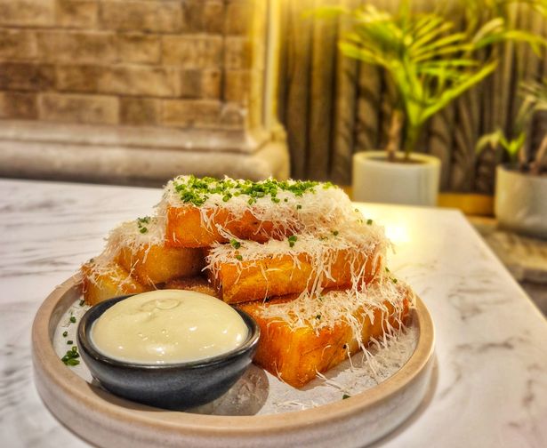 the fanciest, most addictive chips I’ve ever had. I’d happily come back just for those alone.