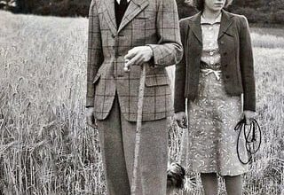 Regal Style Diaries 👑: Balmoral and Sandringham Queen’s Outfit moments