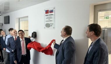 Taiwan helps Slovakia build semiconductor lab