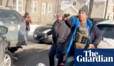 ICE meets snow as midwesterners fight back against Trump immigration raids | ICE (US Immigration and Customs Enforcement)