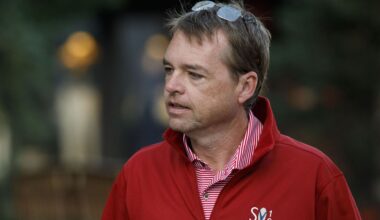 Berkshire Hathaway's Todd Combs, investment lieutenant to Buffett and Geico CEO, is leaving for JPMorgan