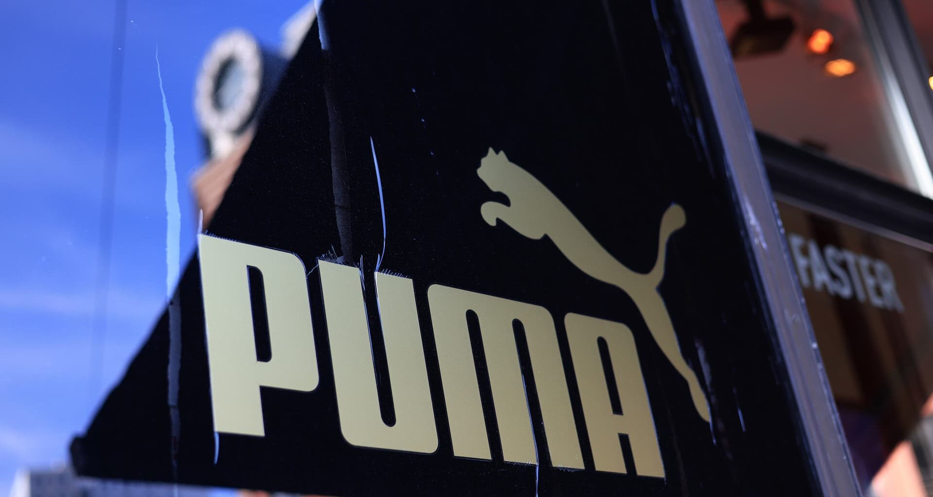 FTSE 100, Stoxx 600, France budget, Ukraine aid