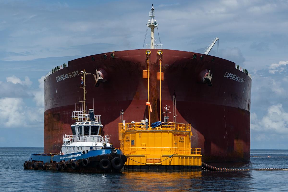 Oil Settles at Lowest Since 2021 as Traders Weigh Ukraine Deal