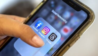Meta starts blocking teens in Australia under social media ban | Social Media News
