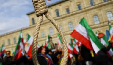 UN experts urge Iran to halt execution of child marriage victim