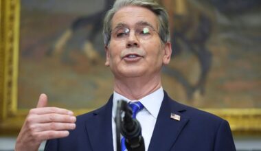 Bessent says White House may 'veto' Federal Reserve presidents