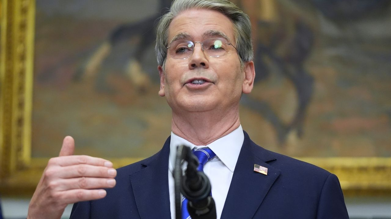 Bessent says White House may 'veto' Federal Reserve presidents