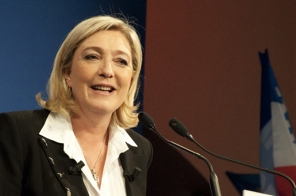Le Pen criticizes European defense programs - France must strengthen its own