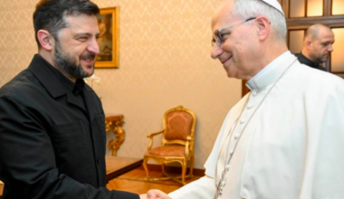 Zelensky meets Pope Leo XIV amid peace talks