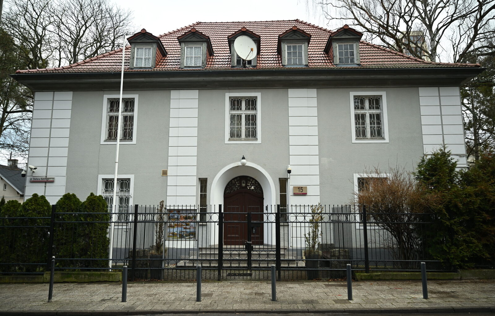 A building that housed Russias last consulate in Poland, Gdańsk. The consulate was ordered to close on December 23 under a decision by Polands foreign minister. The Russian flag and plaque were removed, but not all staff had left the building.