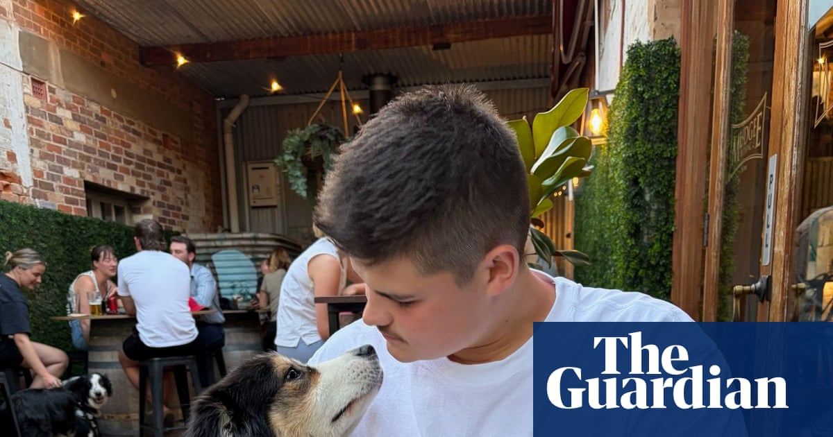 Police officer shot in Bondi attack loses sight in one eye, as questions persist over security at Hanukah celebration | Bondi beach terror attack