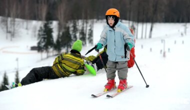 Vairāki slēpošanas kompleksi Latvijā sāks ražot sniegu, lai varētu Ziemassvētkos strādāt