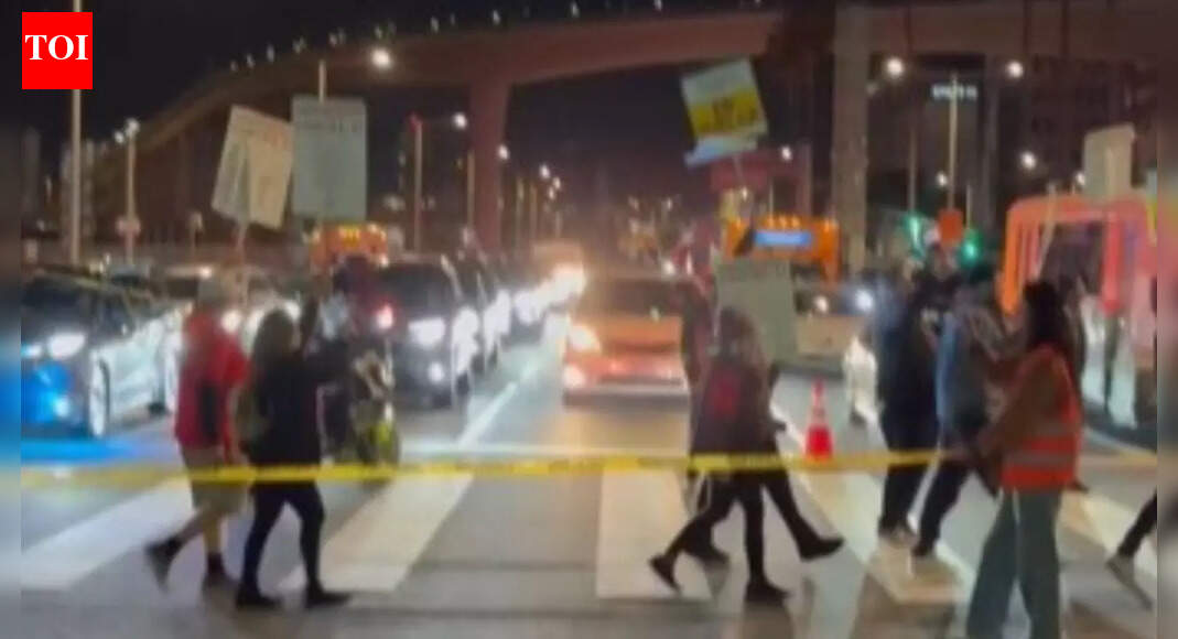 LA airport catering staff protest near LAX; traffic slows down — watch