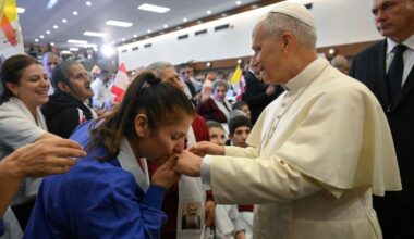 Pope at hospital in Lebanon: We cannot forget the most fragile