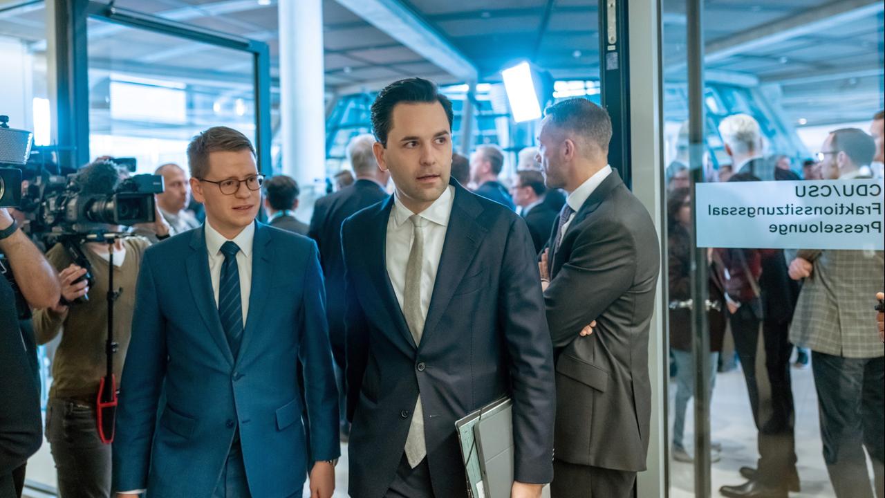 Union zu Rente: Offene Fragen nach Probeabstimmung